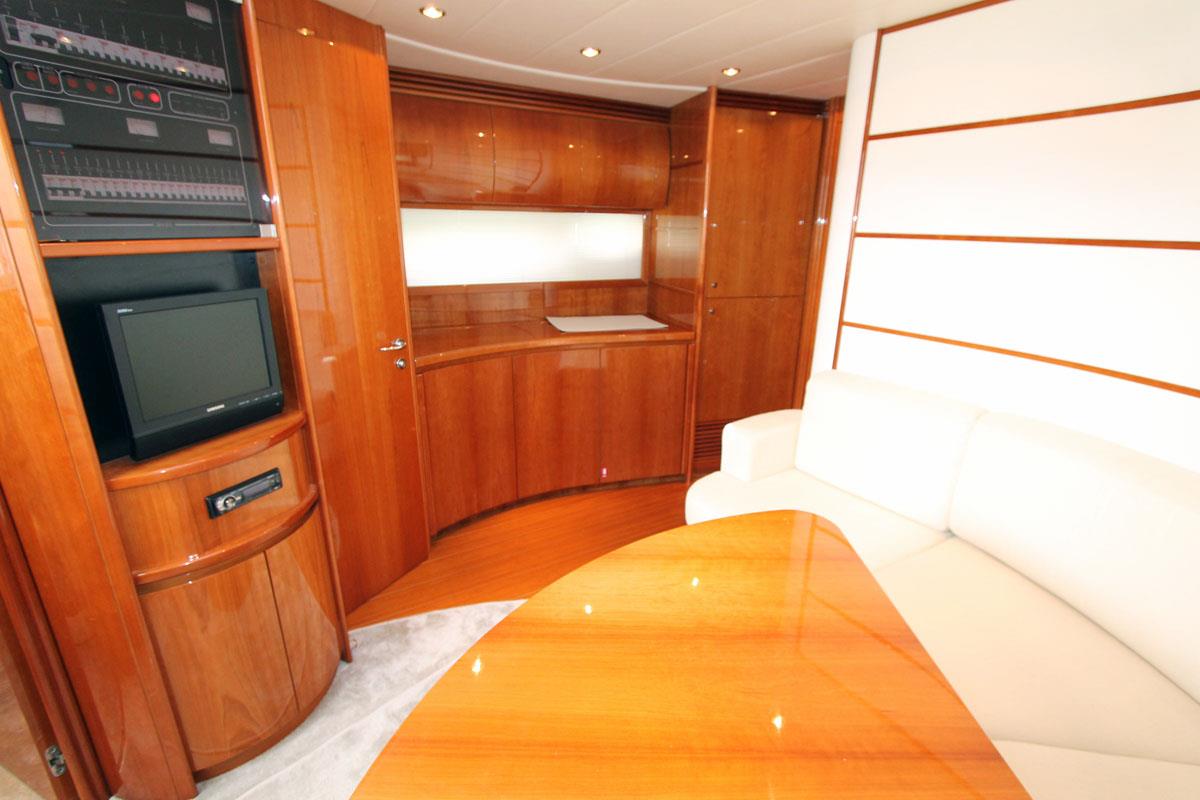 2009 PERSHING 50' 